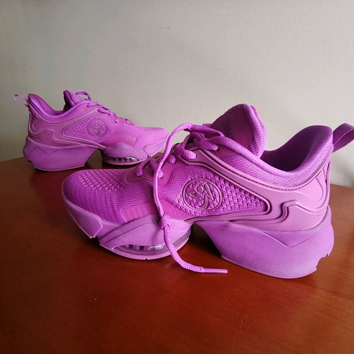 Zumba wear shoes new, size 37-37.5, purple