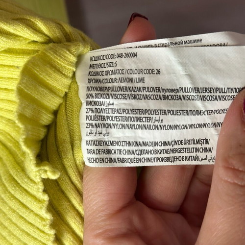 BSB turtleneck used, lime color, size XS