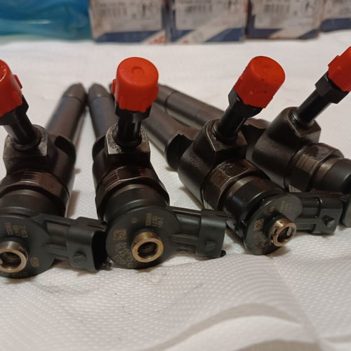 Mazda Ford BT-50 Pick-up and Ranger Mk2 diesel injectors like new, 4 pcs