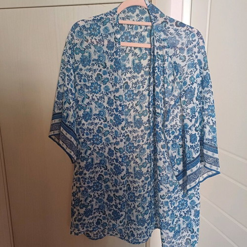 Summer wardrobe with Zara shirt, 2 tunics and Pepe Jeans blouse like new