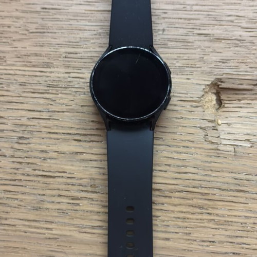 Galaxy Watch 4 used with small scratch on screen