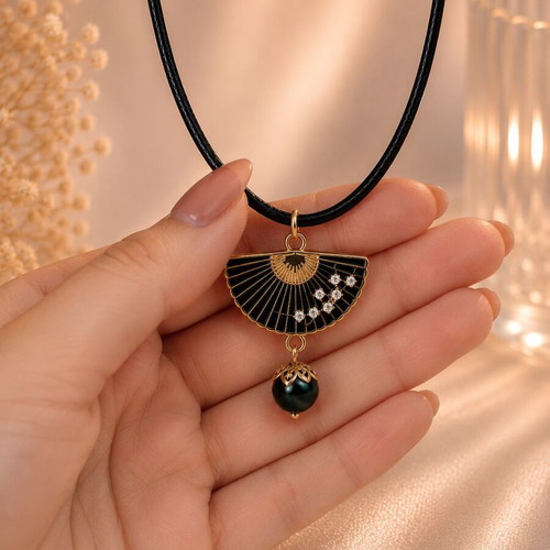 Handmade Imperial Fan Necklace with Black Crystals and Pearl