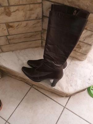 Bournazos brown leather boots used in very good condition