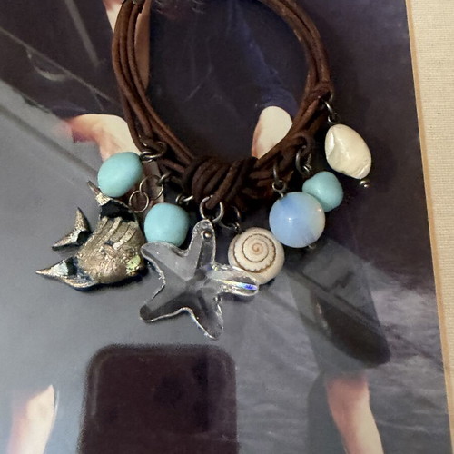 Bracelet with silver clasp and semi-precious stones like new, length 19 cm