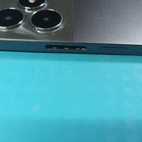 Realme Note 50 parts used, missing external volume buttons