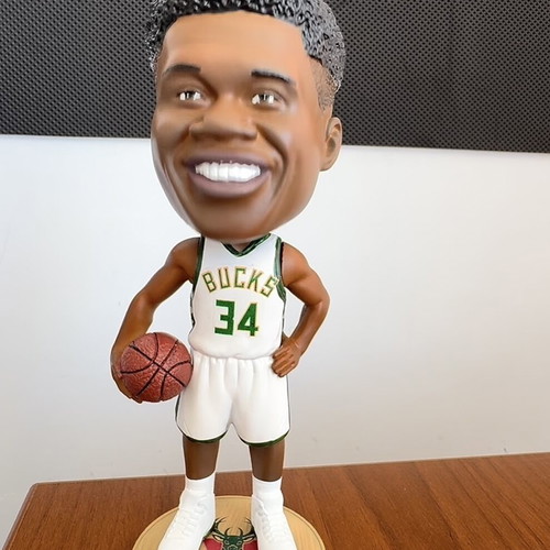 NBA Giannis figure with movable head new, resin 20 cm