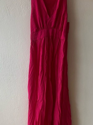 Maxi dress with V neckline fuchsia, like new, size S