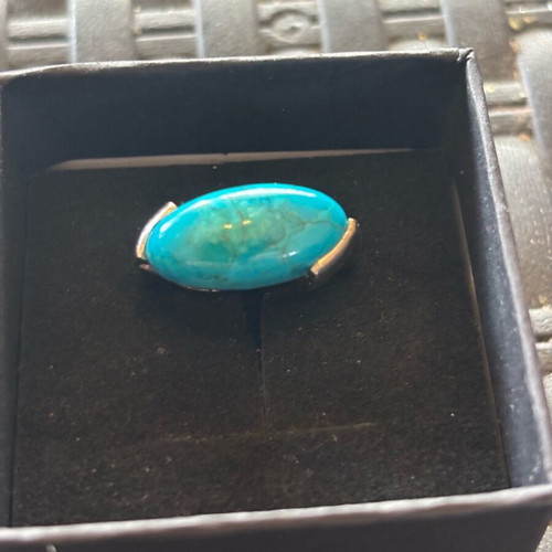 Silver 925 ring with genuine turquoise stone like new