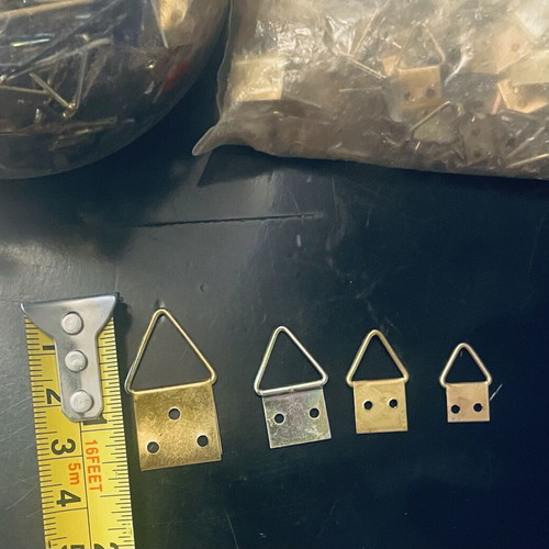 Picture hooks set of 10, sizes 4cm 3cm 2.5cm 2cm, new