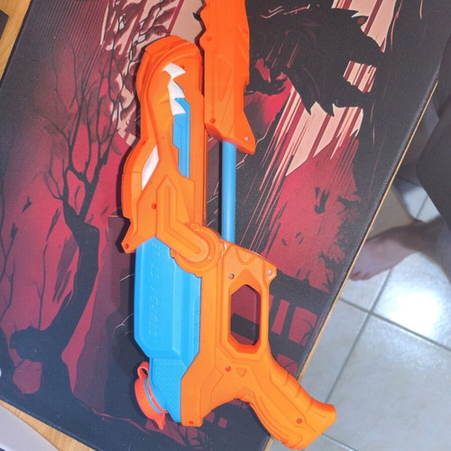 Watergun in dragon shape used