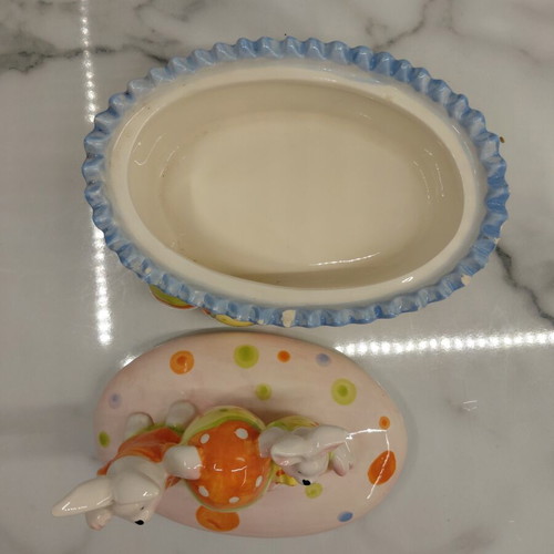 Symbol One Easter porcelain decorative platter with bunnies
