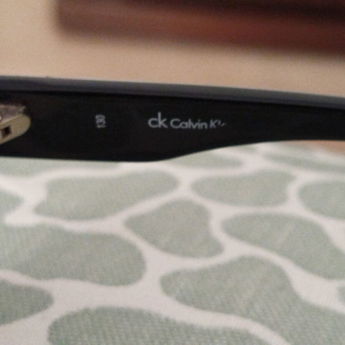 Calvin Klein ck 4043S sunglasses frame like new, black