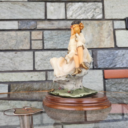 Vintage porcelain statues with wooden base new, made in Germany