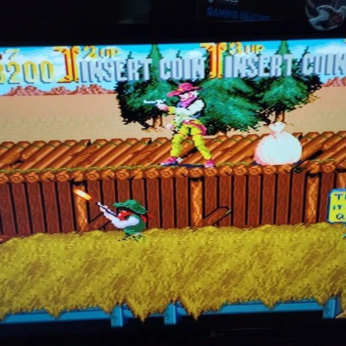 Retro arcade console with SNES, Sega, GameBoy, Atari, PS1 games, new