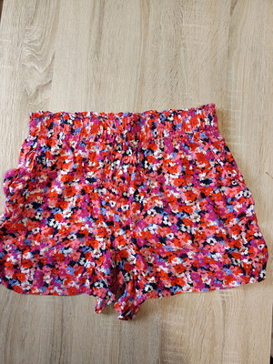 L.C.Wakiki floral shorts new, pink multicolor, size L