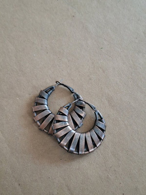 Handmade earrings used vintage copper with antique finish