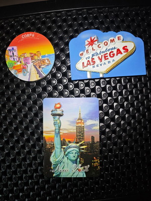 Magnets new, set of 3 pieces, box only