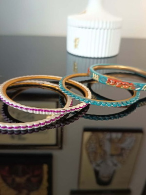 Ethnic bracelets like new, beige and turquoise from India