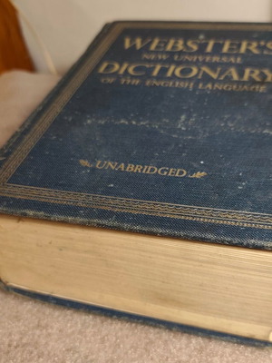 Webster's New Universal Dictionary of the English Language, Unabridged 1977
