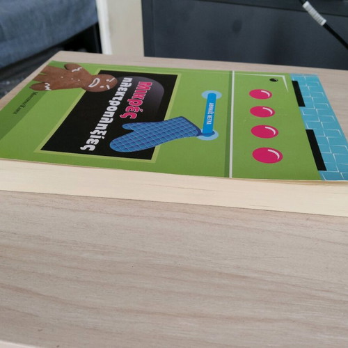 Book "Μικρές ηλεκτροπληξίες" by Αθαναϊς Νέγκα used, two torn pages