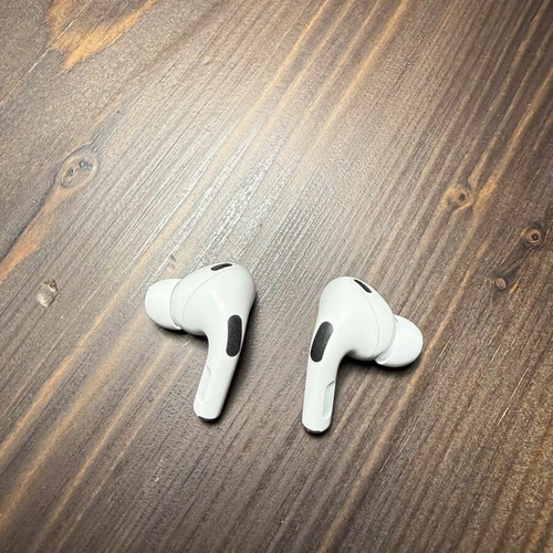 AirPods Pro (2nd generation) used, in very good condition