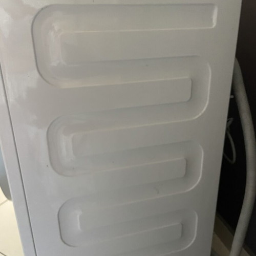 Washing machine like new, 7 kg load capacity