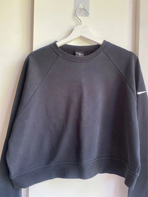 Nike women's cropped sweatshirt used, size L, black