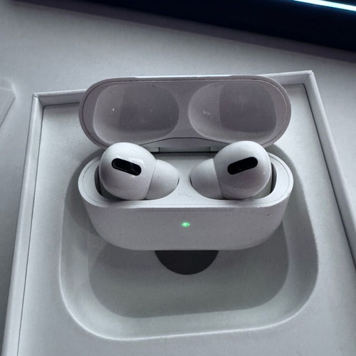 AirPods Pro 1st gen MagSafe used, in good condition