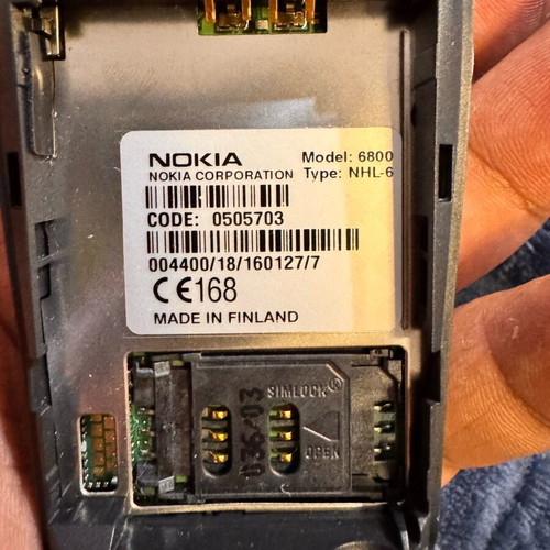Nokia 6800 Prototype new, missing back cover