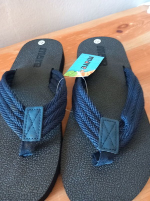 Mares plastic men's flip-flops size 41 new, black and blue