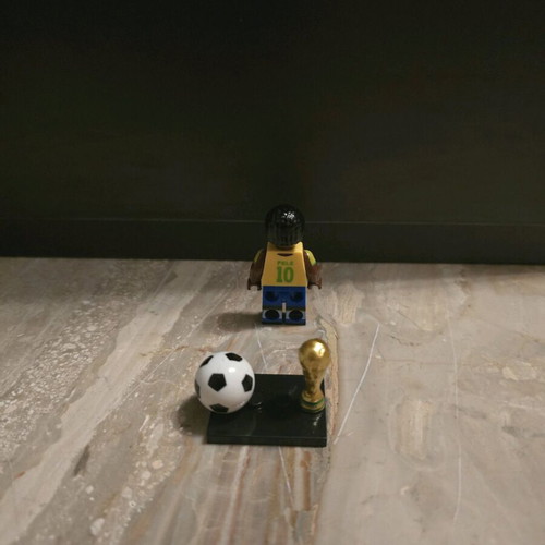 Pele collectible figure with World Cup trophy like new