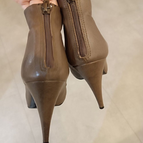 Zara brown ankle boot used, size 40 narrow fit
