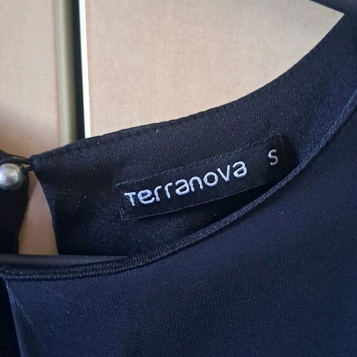 Dress size S black like new, simple and comfortable
