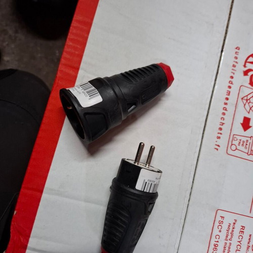 Power plug set new, 1 male and 1 female Schuko