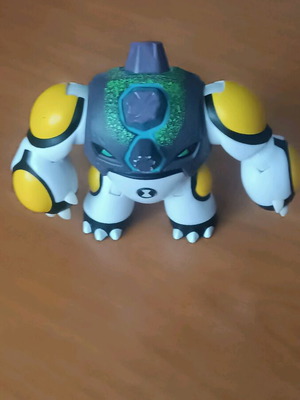 Ben 10 Omni-Enhanced Cannonbolt figure like new