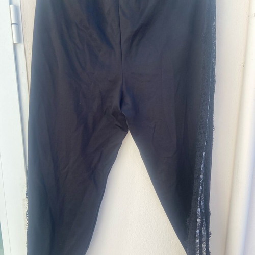 Pants XL with lace on the side used, missing belt