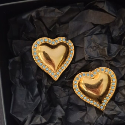 Kaleido heart-shaped clip-on earrings like new, gold color