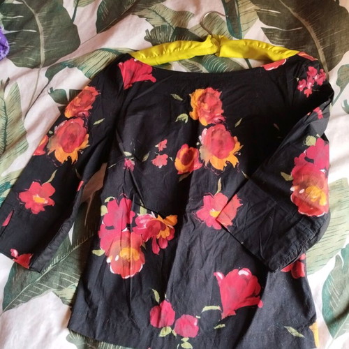 Claudia Strater top black multicolor like new, cotton with elastane