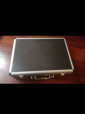 Small suitcase used, black and white, dimensions 35x25x10 cm