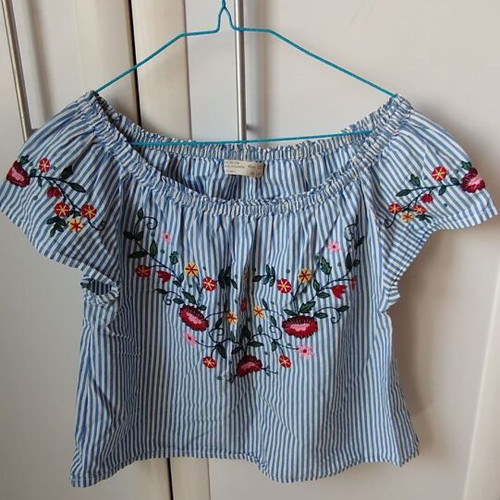 Zara girls blouse 13-14 years striped with embroidered flowers like new