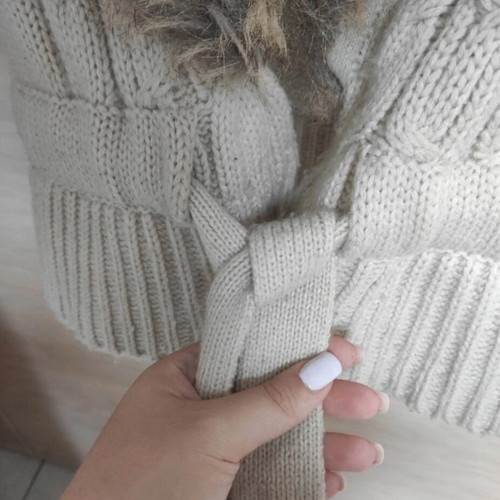 Tally Weijl sleeveless knit vest cardigan like new with faux fur