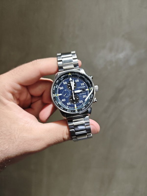 Citizen Aviator Eco-Drive Chronograph CA0690-88L like new, blue dial