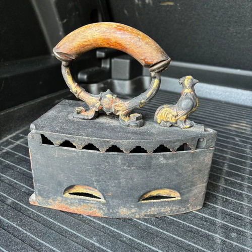 Charcoal iron antique for decoration, like new