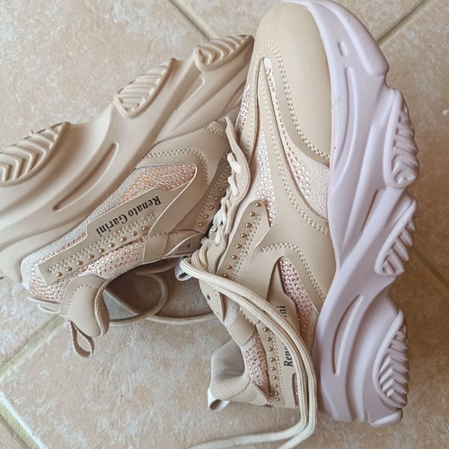 Renato Garini sneakers size 37 beige with rose gold studs like new