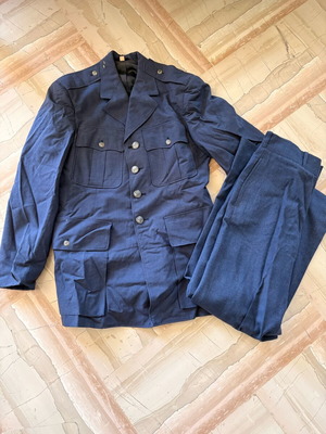 USAF Class A Service Dress Uniform 1968 used Vietnam War