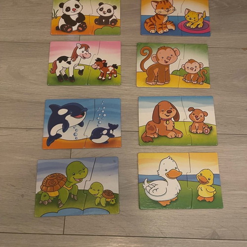 Educational game with cards used without box
