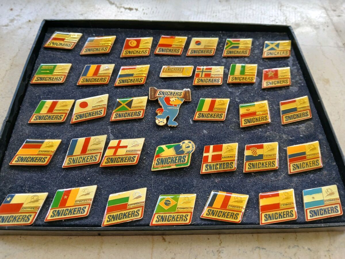 1998フランスCOLLECTOR PIN SET Snickers France '98 World Cup… - € 100,00 - Vendora.cy
