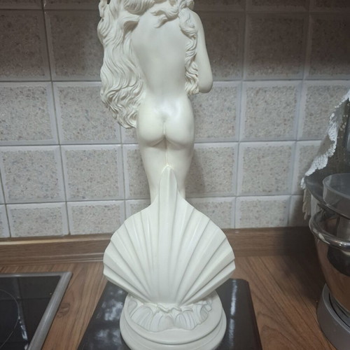 Birth of Aphrodite statue like new, 50 cm alabaster resin