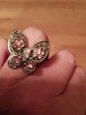 Butterfly adjustable ring like new