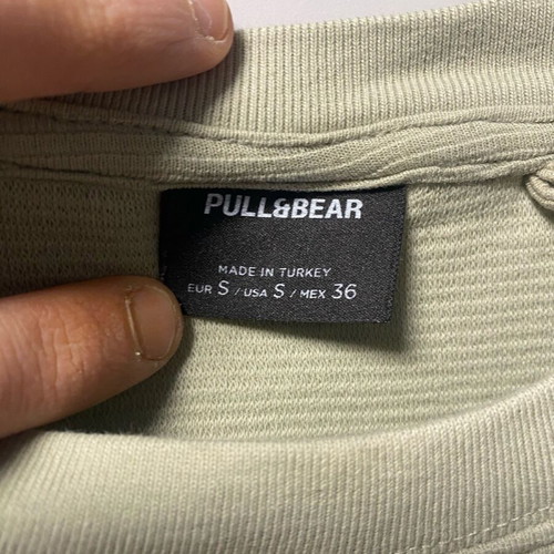 Pull&Bear T-shirt size S like new, light green color